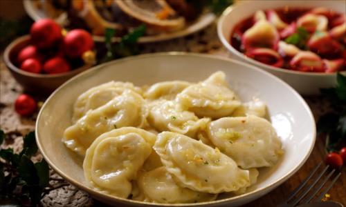 pierogi z kapusta i grzybami